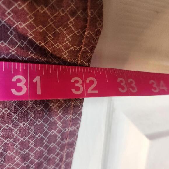 Travis Mathew Men's Short Sleeve Purple Button-Up Shirt -Size Large - Picture 7 of 7